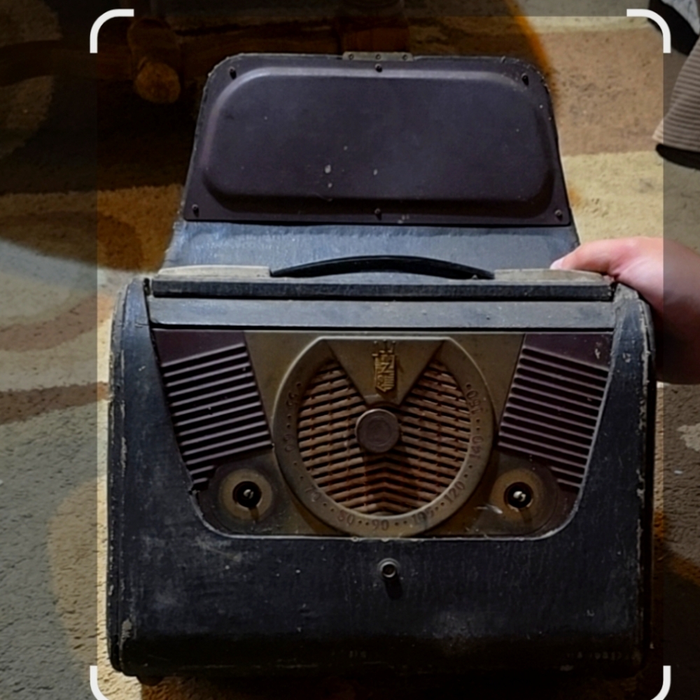 Black and Gold Retro Portable Radio with Speaker Grille